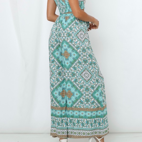 Bohemian two piece set - Picture 10 of 16